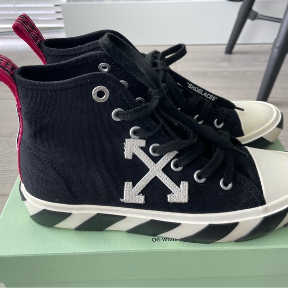 Off-White Vulcanized - Picture 3 of 7